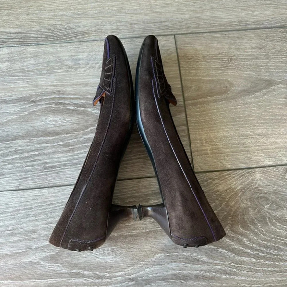Tod’s Brown Suede Leather Purple Trim Studded Kitten Heel  Pump - Picture 8 of 13